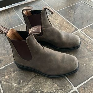 Blundstone Chelsea Boots